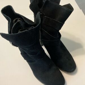 Black Women's Suede Mid-Calf Boots Sz 7 3” heel